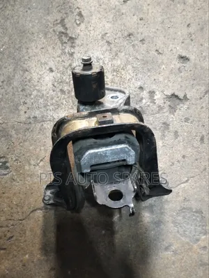 Toyota Probox Engine Mounting