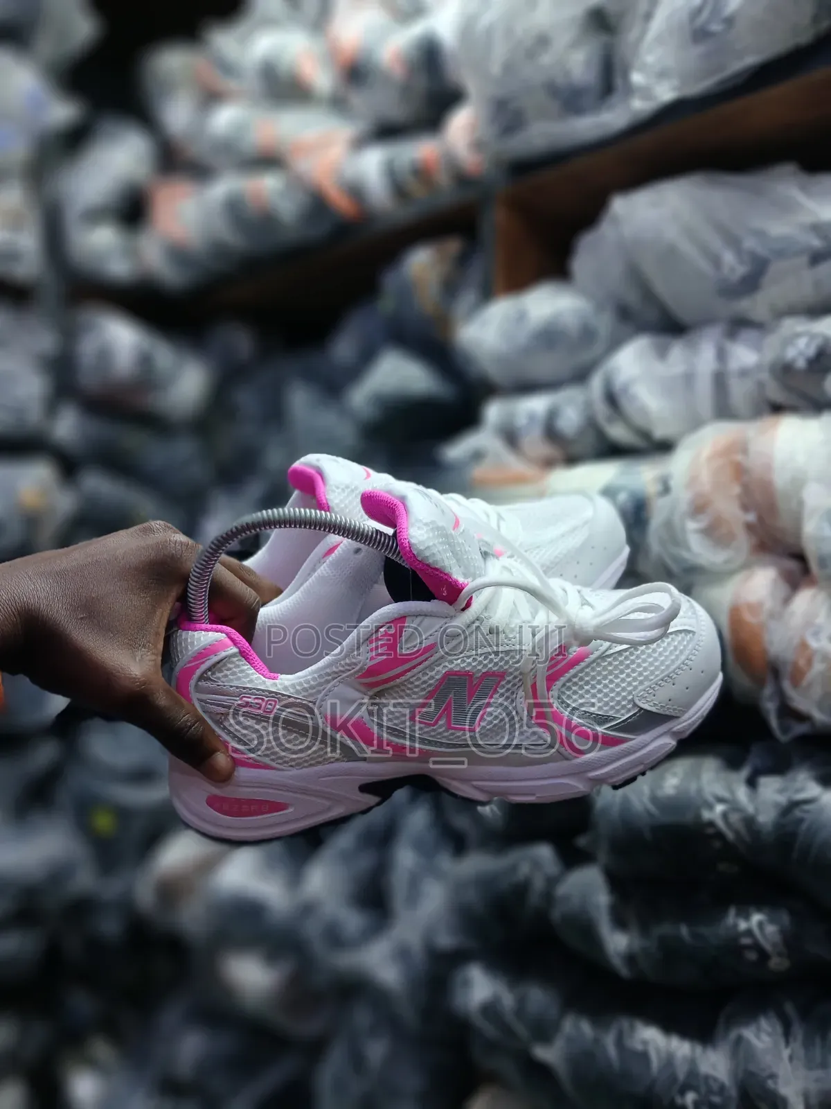 New Balance 530