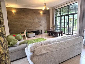 5bdrm Mansion in Kerarapon for sale