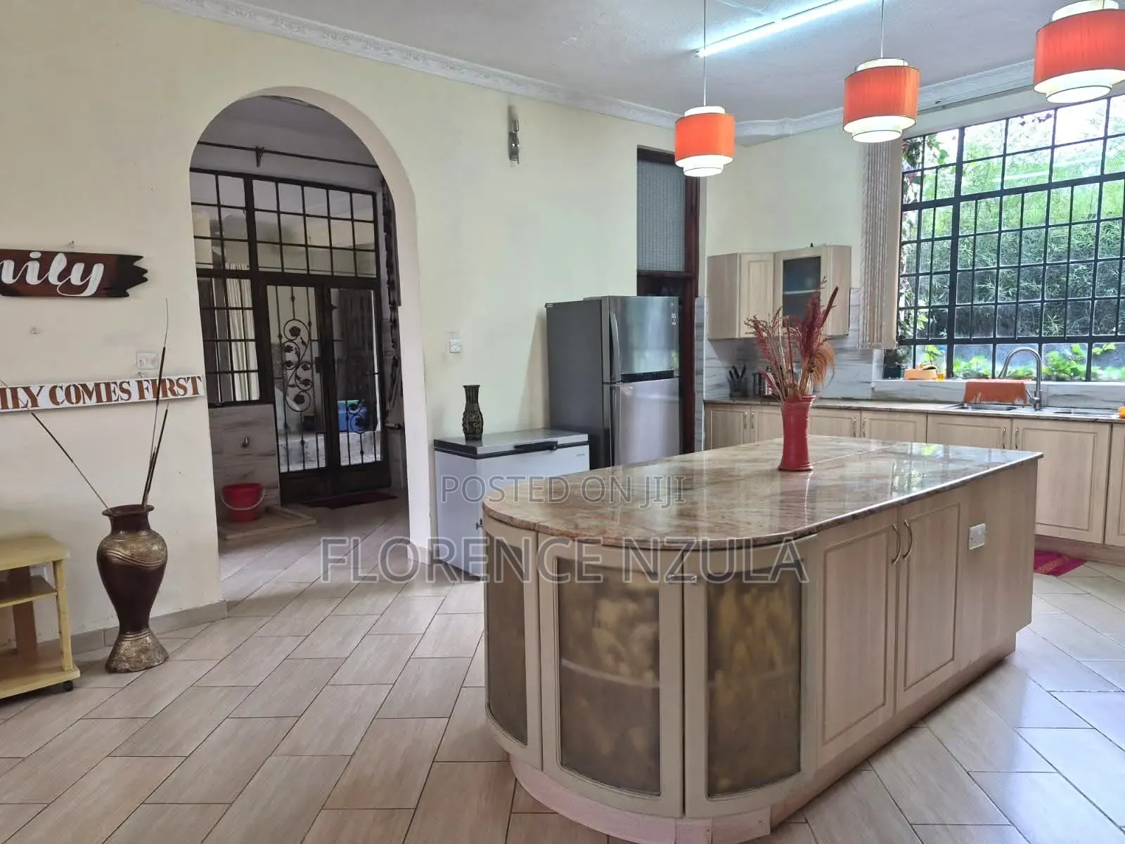 5bdrm Mansion in Kerarapon for sale