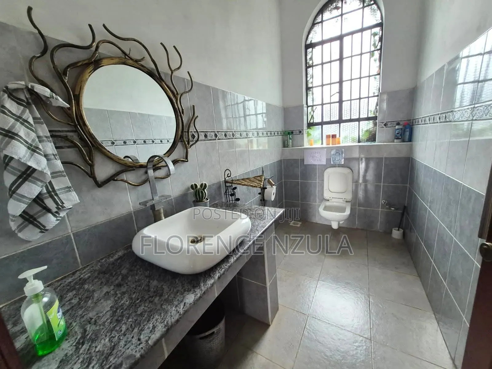 5bdrm Mansion in Kerarapon for sale