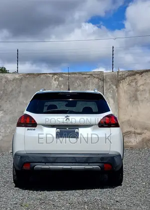 Peugeot 2008 2019 White