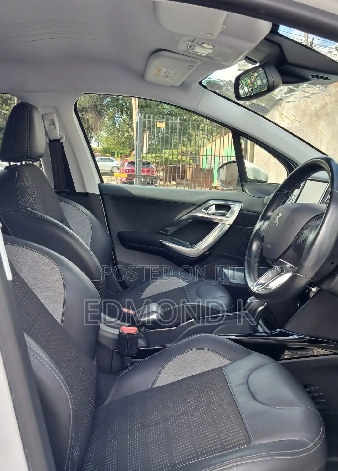 Peugeot 2008 2019 White