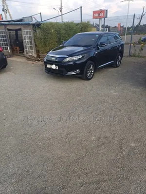 Toyota Harrier 2.5 Hybrid 4WD 2017 Black