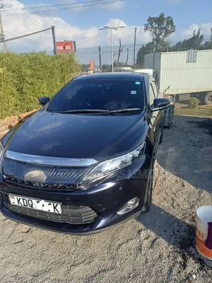 Toyota Harrier 2.5 Hybrid 4WD 2017 Black