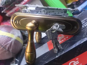 Gold GJS 7 Inches Wooden Door Lock