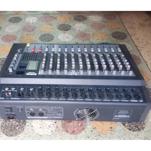 Yamaha Professional Bluetooth Powered Mixer 12 Channel Black