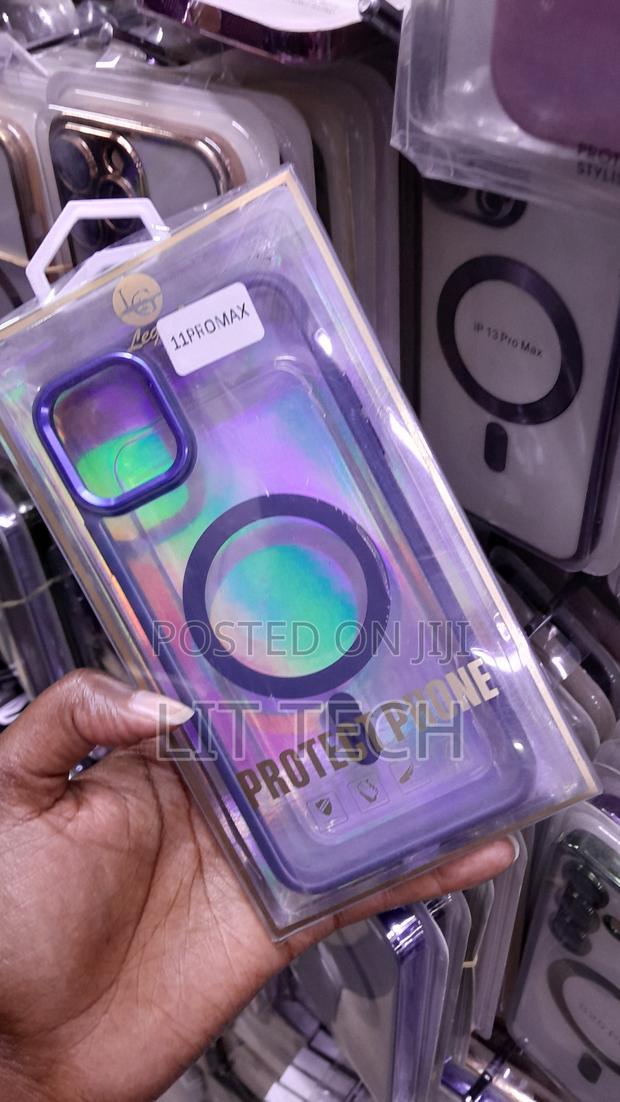 iPhone 11 Pro Max Clear Blue Edge Case - thumbnail 2