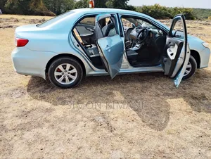 Toyota Corolla L 4dr Sedan (1.8L 4cyl 5M) 2013 Blue