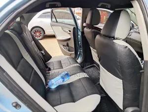 Toyota Corolla L 4dr Sedan (1.8L 4cyl 5M) 2013 Blue