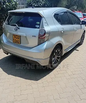 Toyota Aqua 2012 Silver