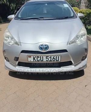 Toyota Aqua 2012 Silver