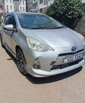 Toyota Aqua 2012 Silver