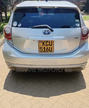 Toyota Aqua 2012 Silver