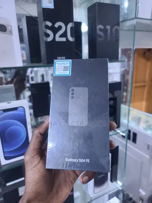 New Samsung Galaxy S24 FE 128 GB Gray