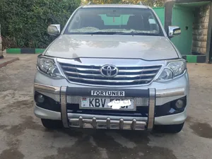 Toyota Fortuner 3.0 D AWD 2013 Silver