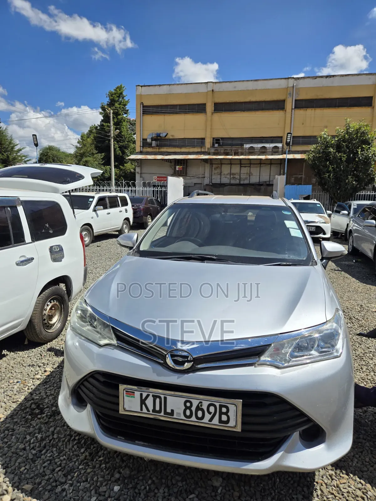 Toyota Corolla Fielder 1.5 Petrol FWD 2015 Silver