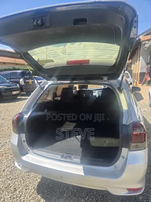 Toyota Corolla Fielder 1.5 Petrol FWD 2015 Silver