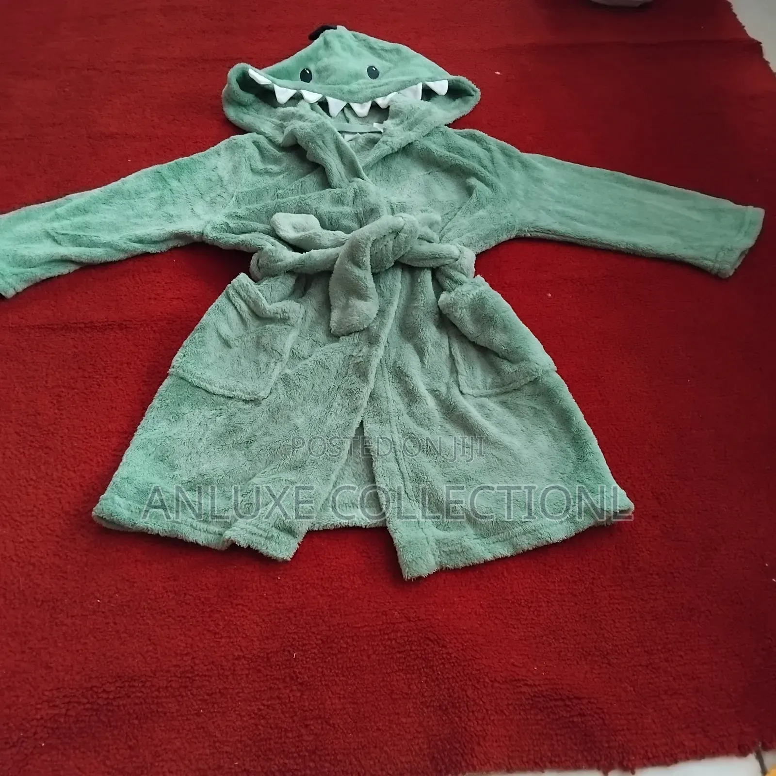 Fleece Hooded Robe