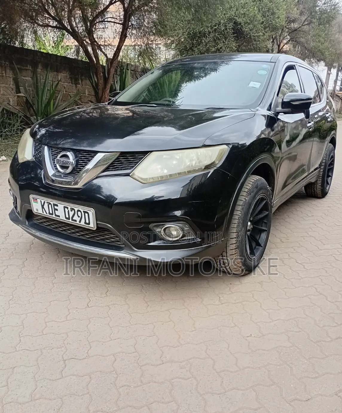 Nissan X-Trail 2.0 Petrol AWD 2014 Black