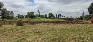 110×100 Plot for Sale – Kikuyu Gikambura |