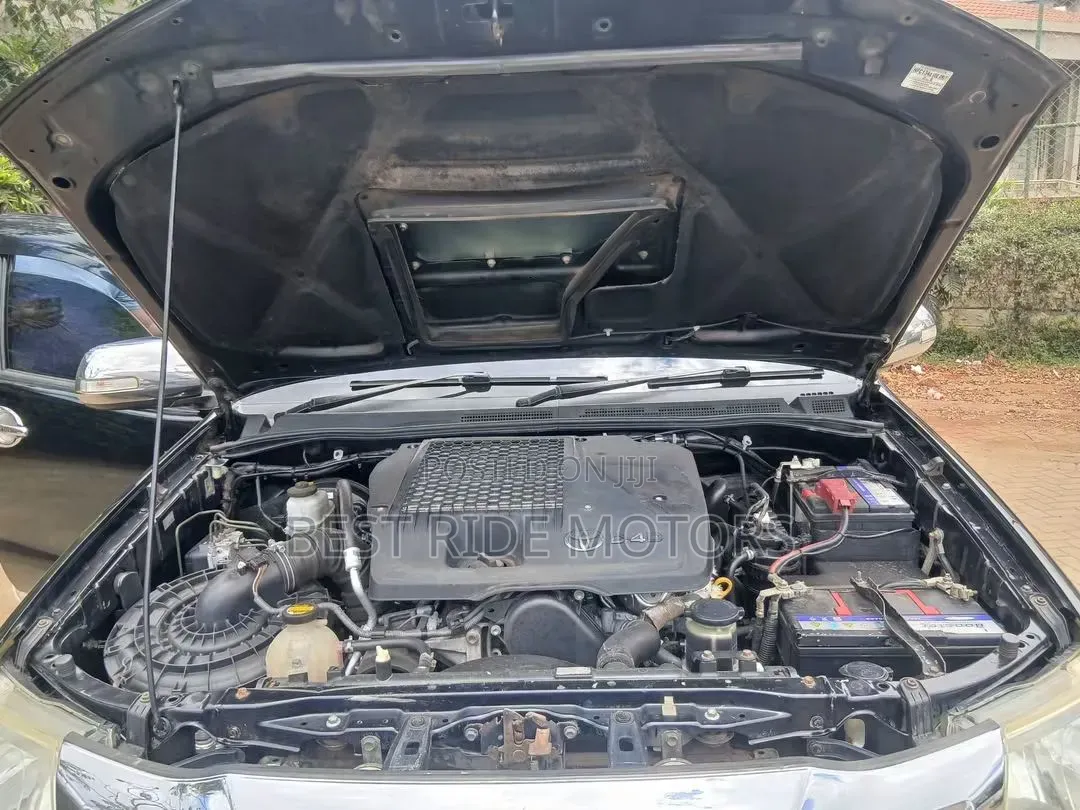 Toyota Hilux 3.0 D-4D 4x4 2015 Black