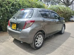 Toyota Vitz 2012 Gray