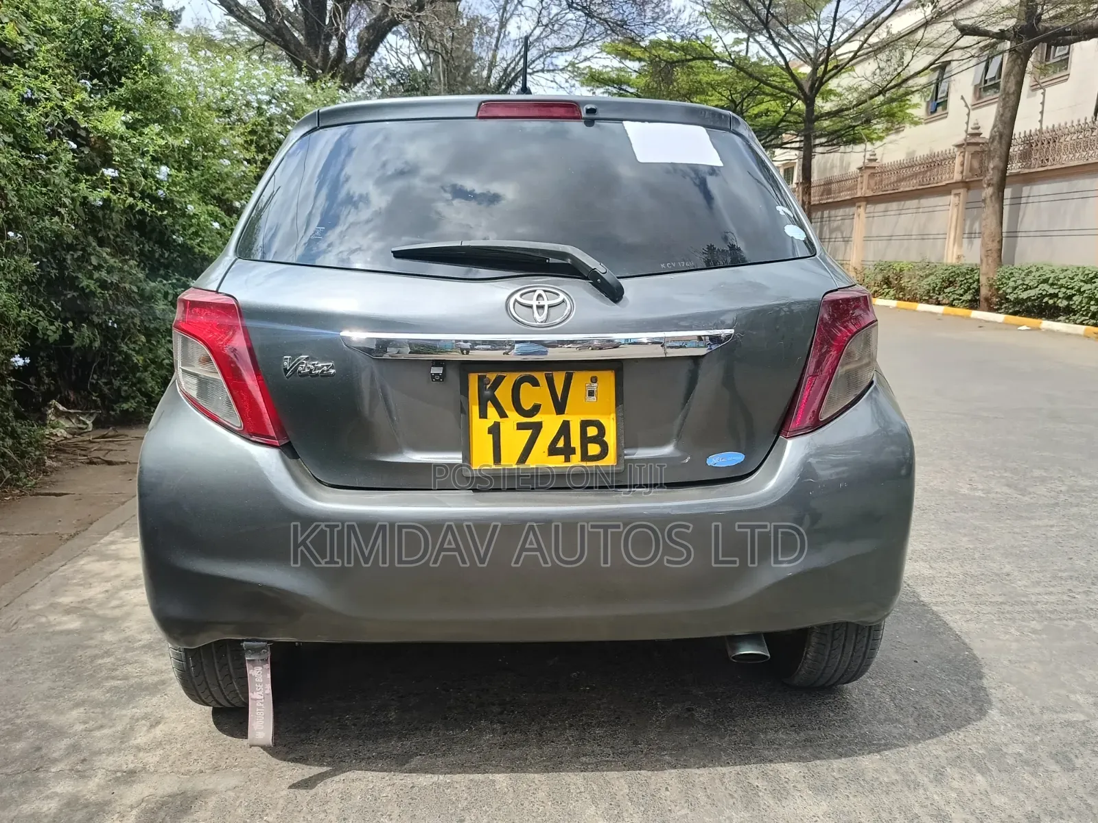 Toyota Vitz 2012 Gray