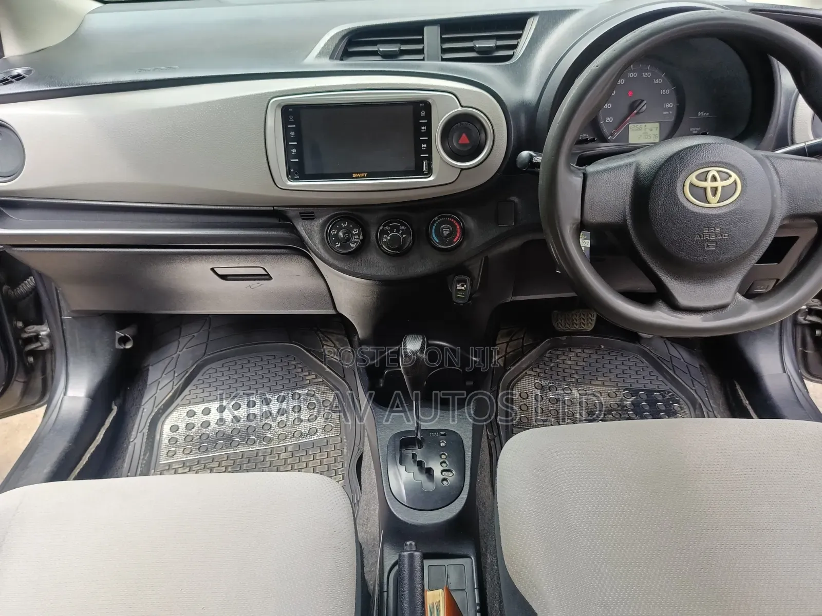 Toyota Vitz 2012 Gray