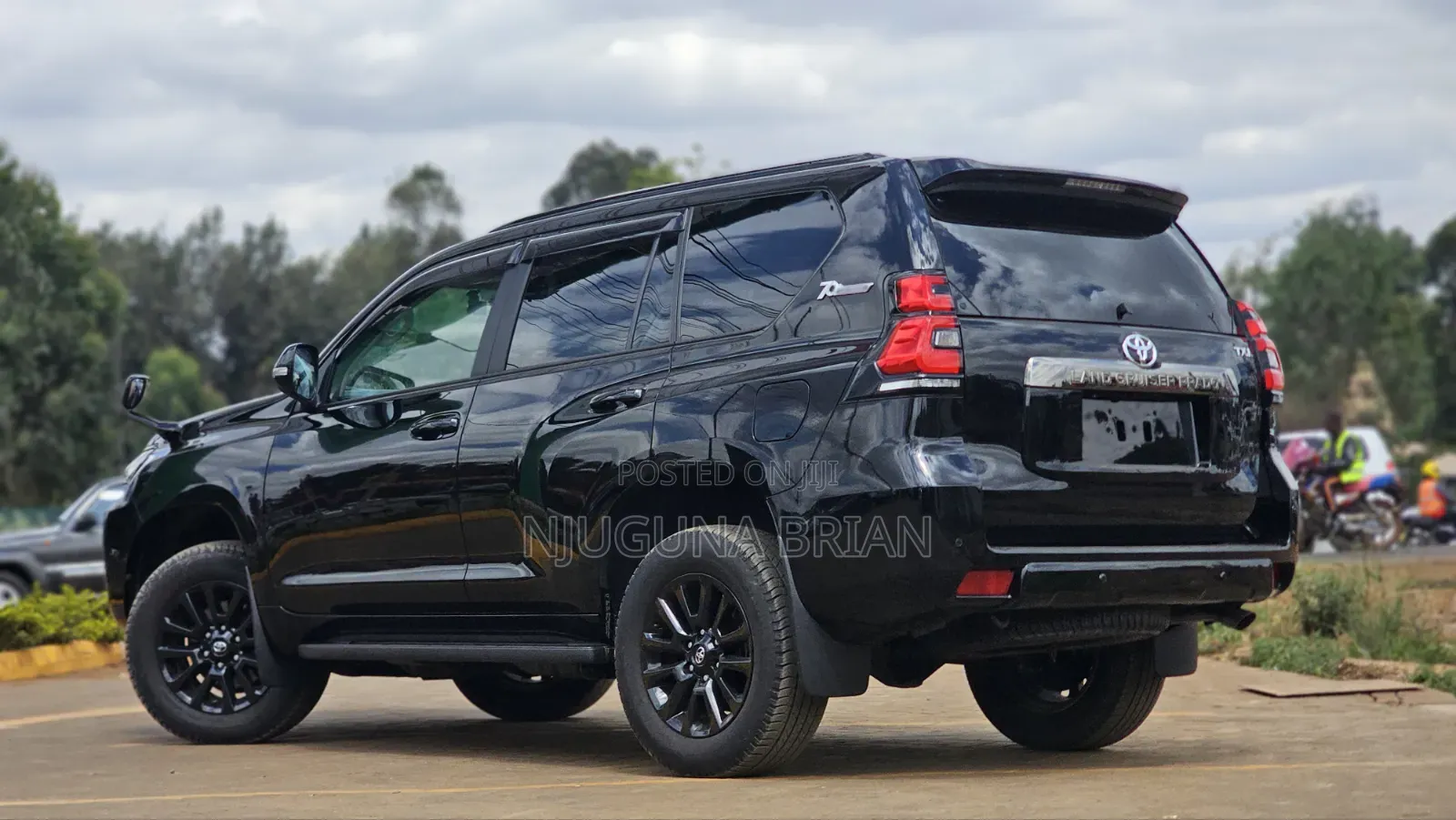 Toyota Land Cruiser Prado 2.8 2022 Black