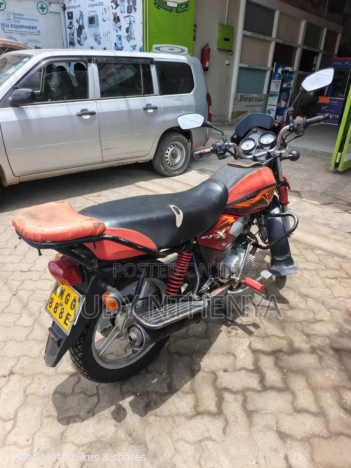 TVS HLX 125 2022 Red