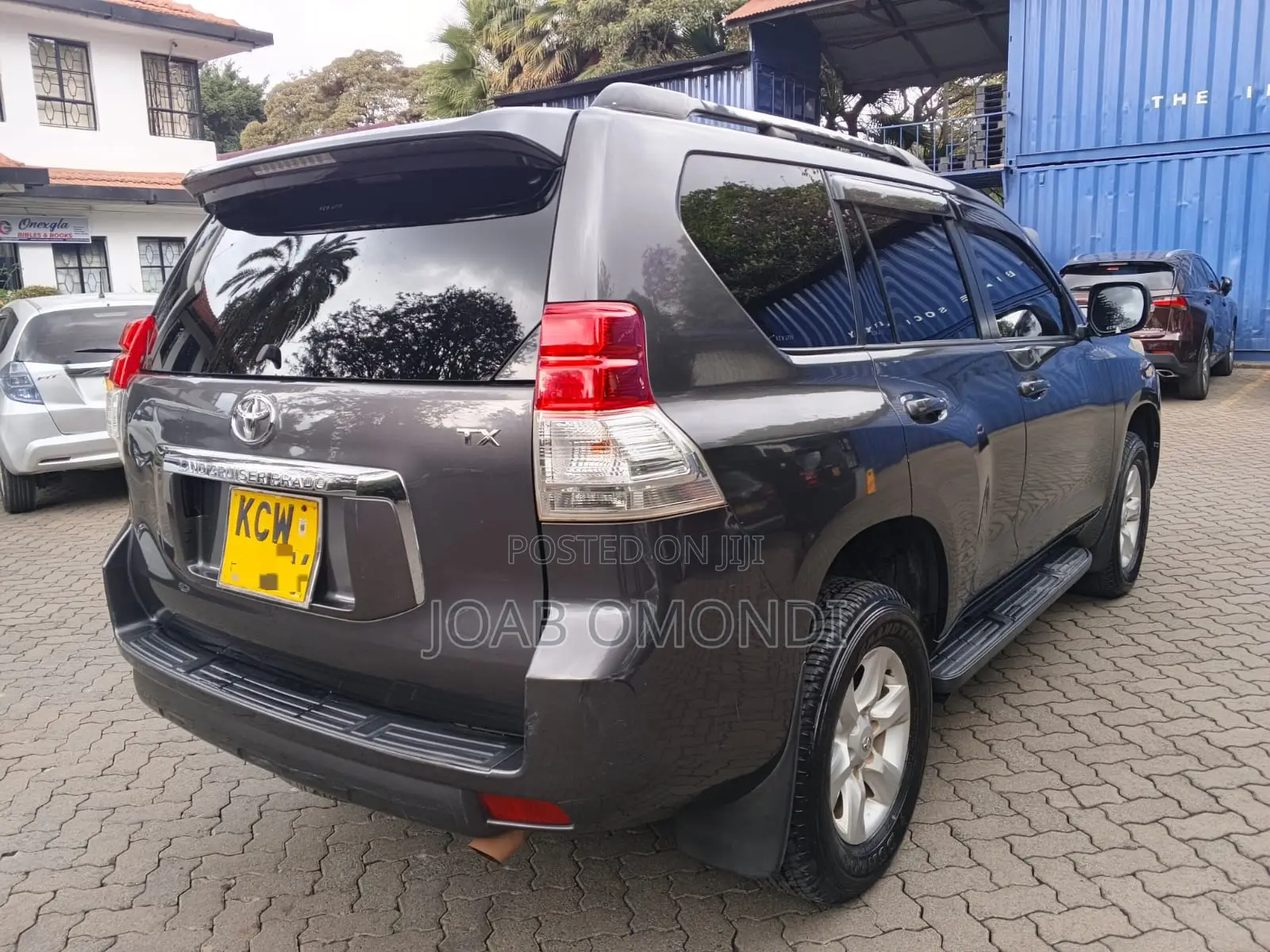 Toyota Land Cruiser Prado 2.7 i 2012 Gray