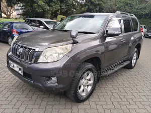 Toyota Land Cruiser Prado 2.7 i 2012 Gray