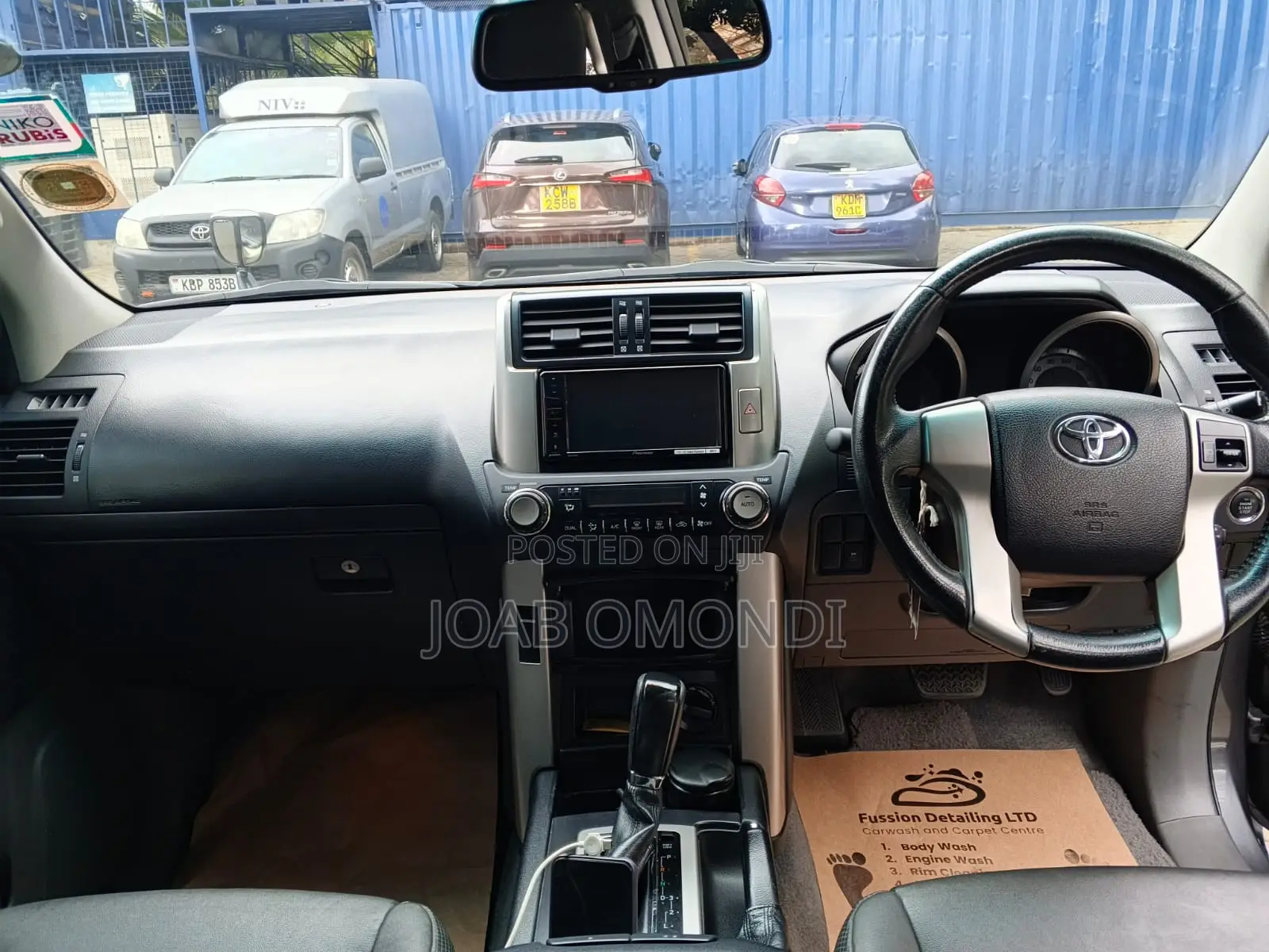Toyota Land Cruiser Prado 2.7 i 2012 Gray