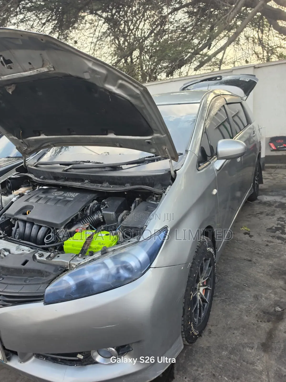 Toyota Wish 2011 Silver