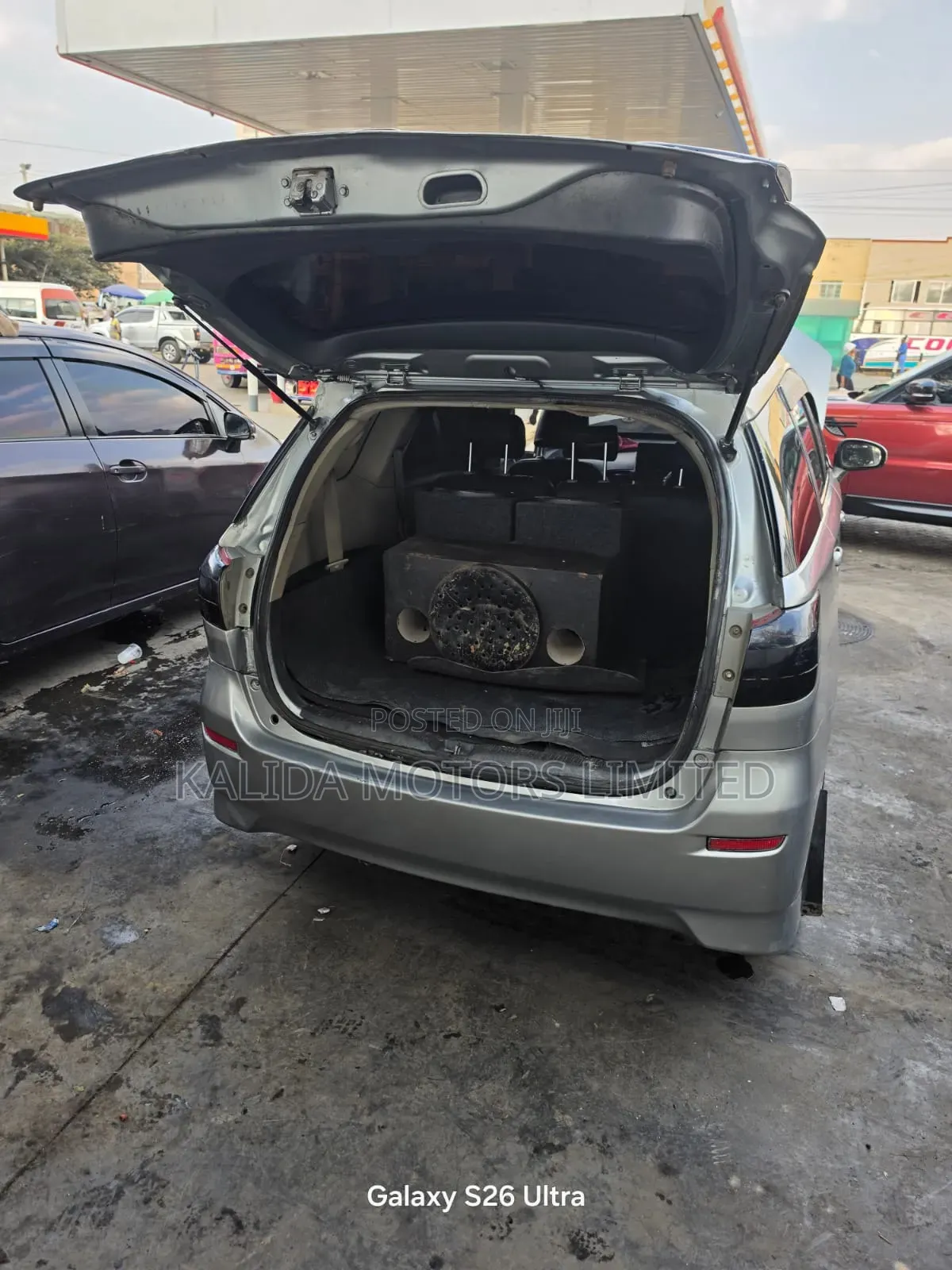 Toyota Wish 2011 Silver