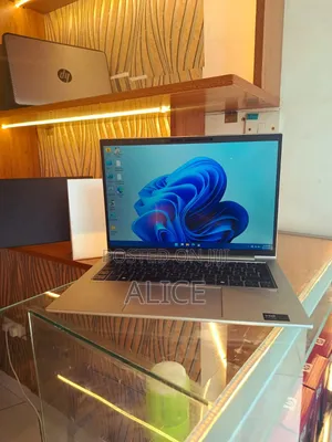 New Laptop HP EliteBook 840 G11 16GB Intel Core Ultra 5 SSD 512GB