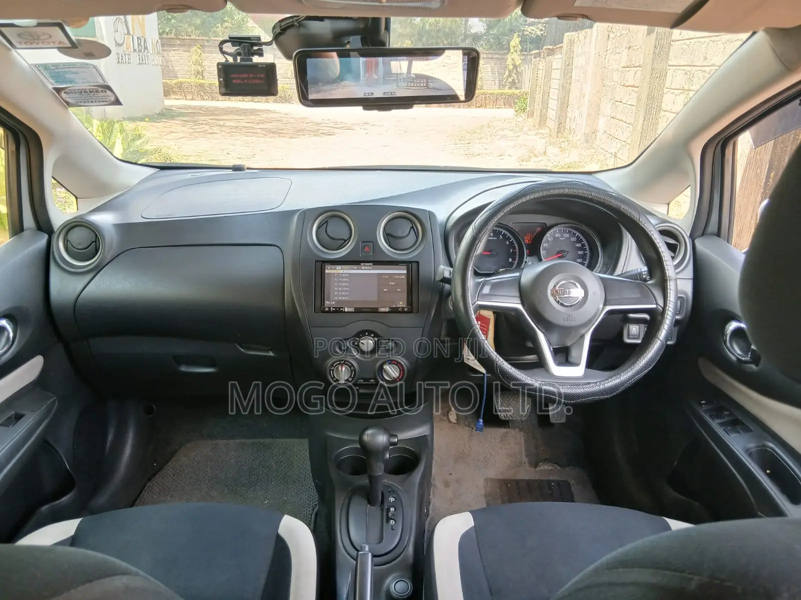Nissan Note 2017 Silver