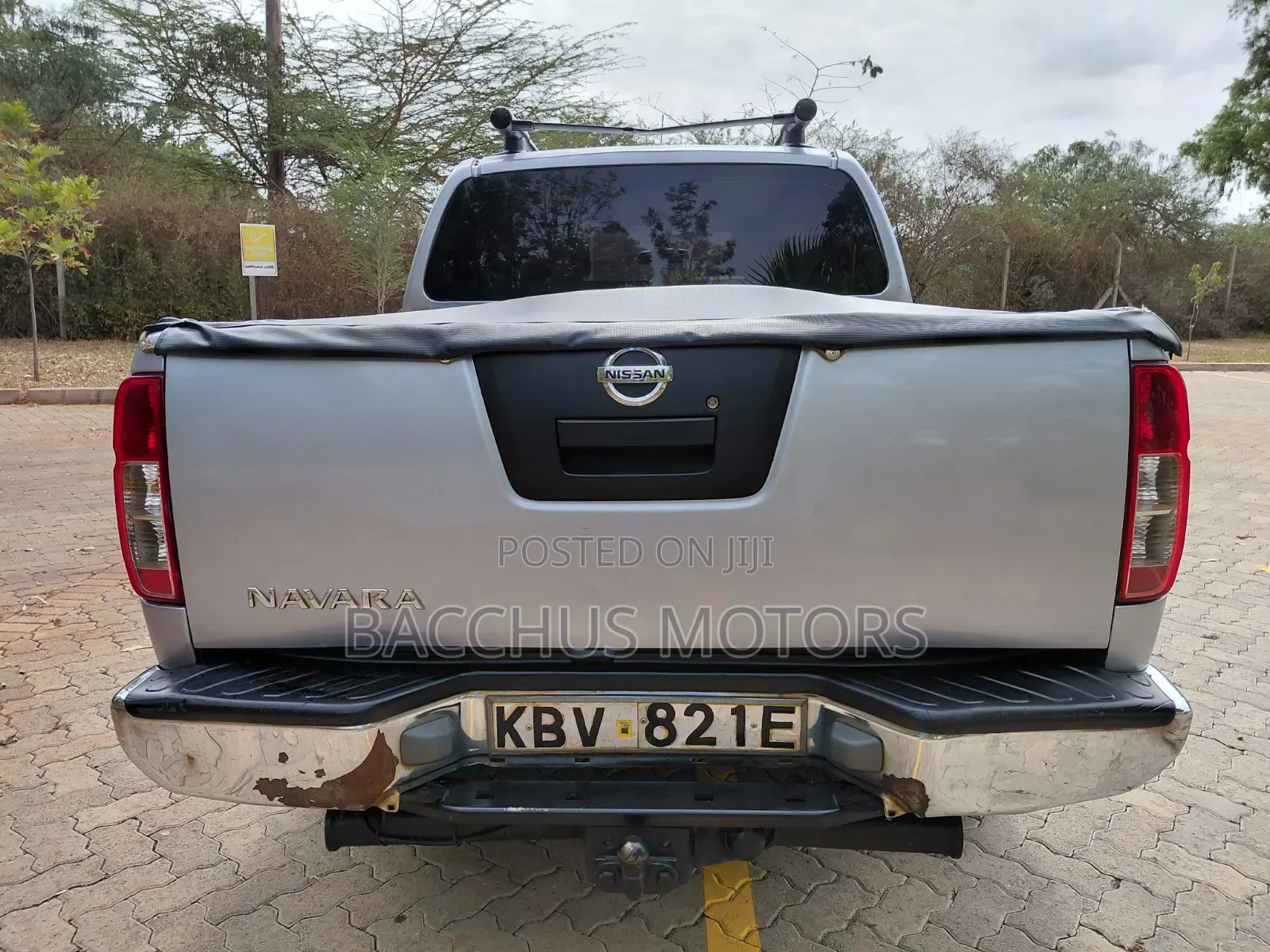 Nissan Navara 2.5 Automatic 2006 Silver