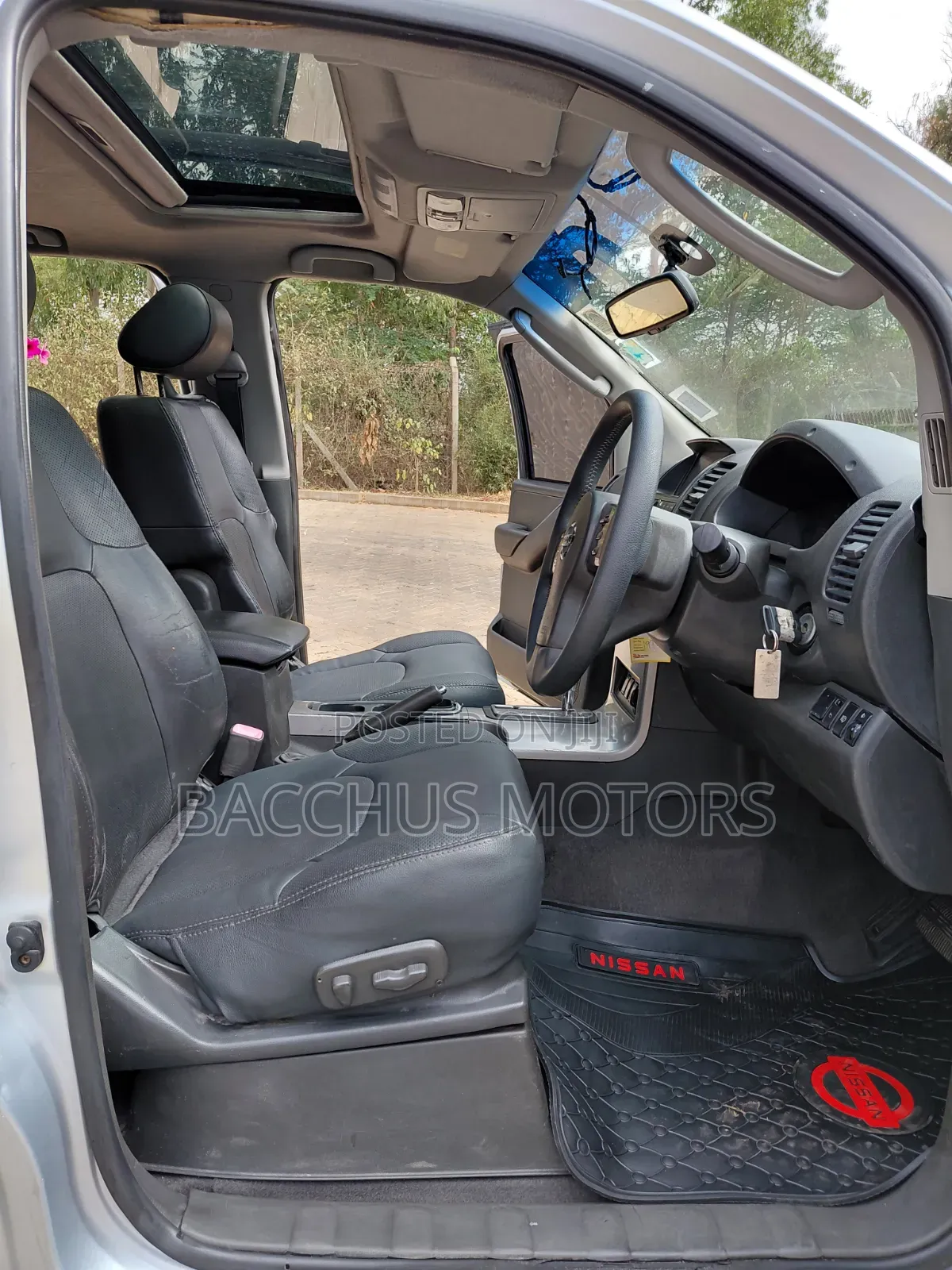 Nissan Navara 2.5 Automatic 2006 Silver