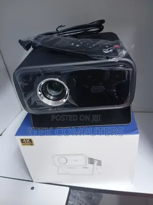 Compact Projector Design for Flexible Home Entertainment Use
