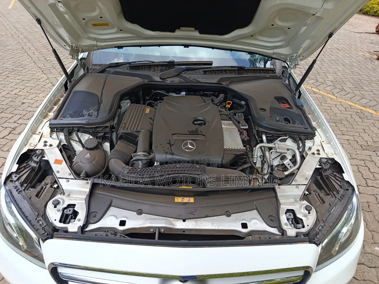 Mercedes-Benz E200 2016 White
