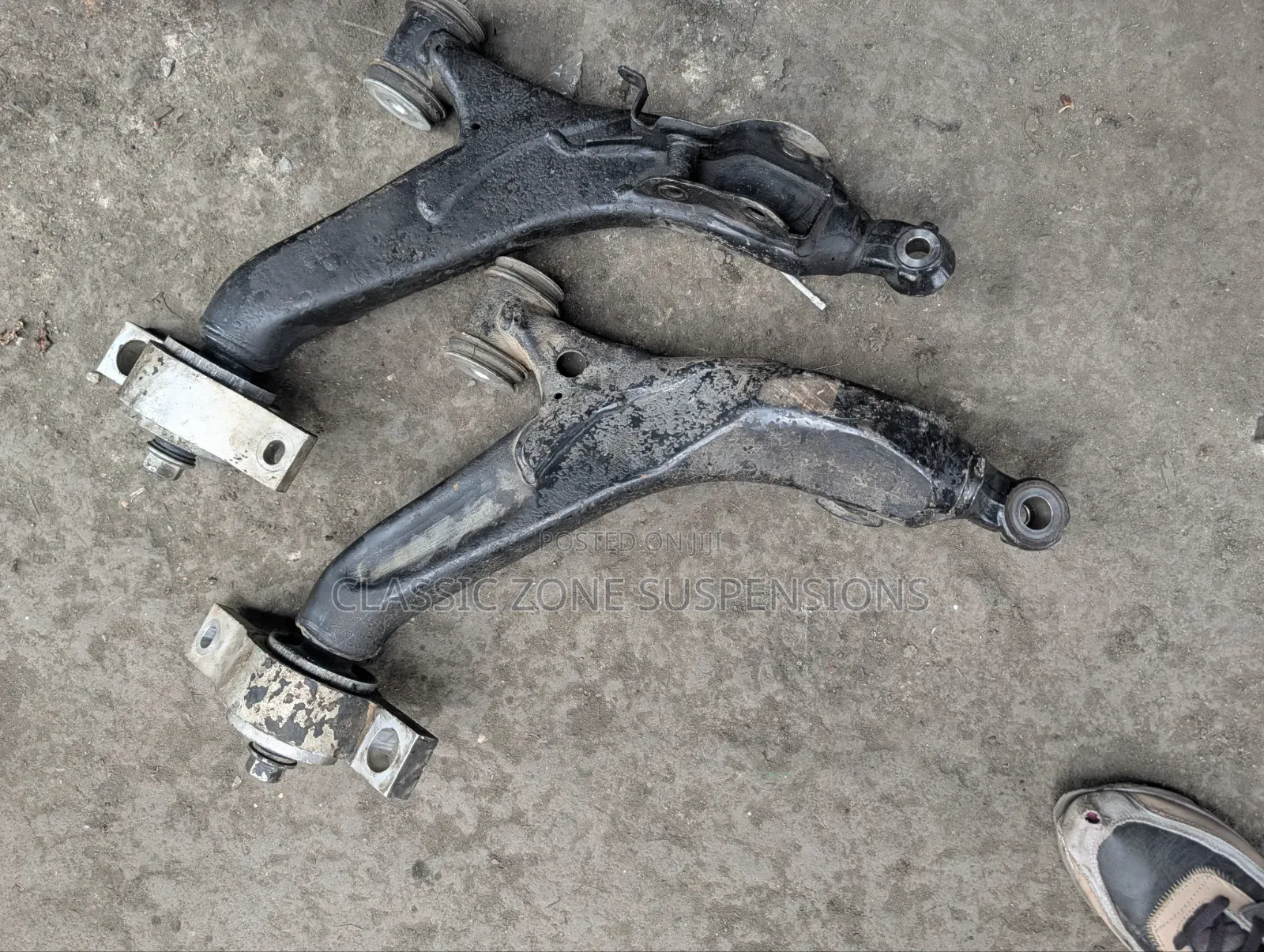 Toyota Mark X Control Arms.