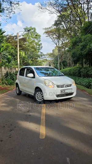 Toyota Passo 1.0 FWD 2012 White