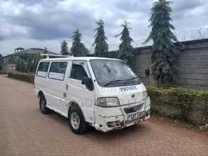 Nissan Caravan 2005 White