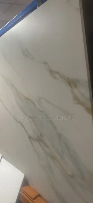 Beverly Fish Maw Gold Sintered Stone