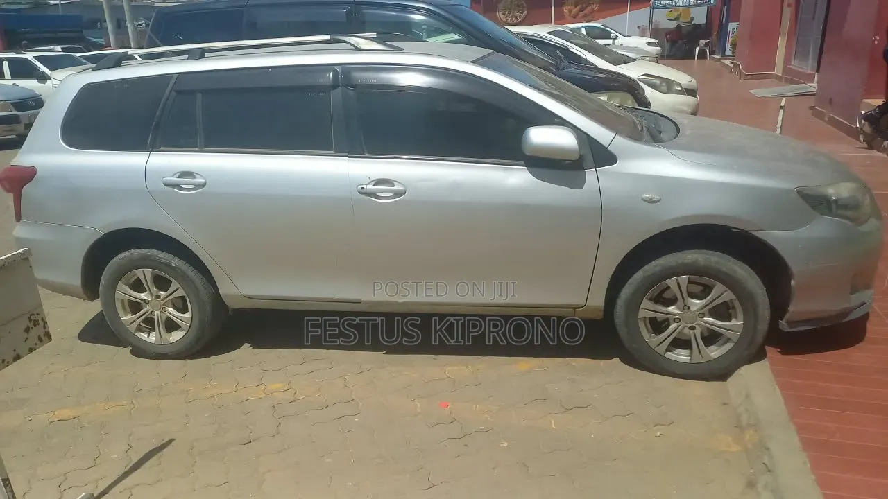 Toyota Corolla Fielder 1.5 Petrol FWD 2010