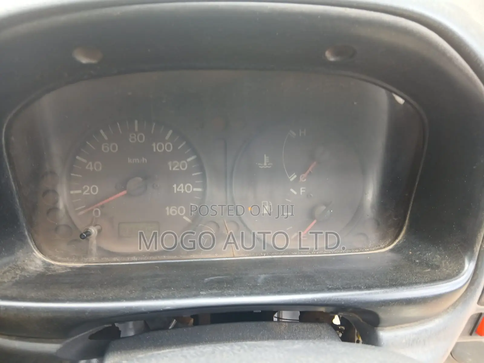 Nissan Caravan 2005 White