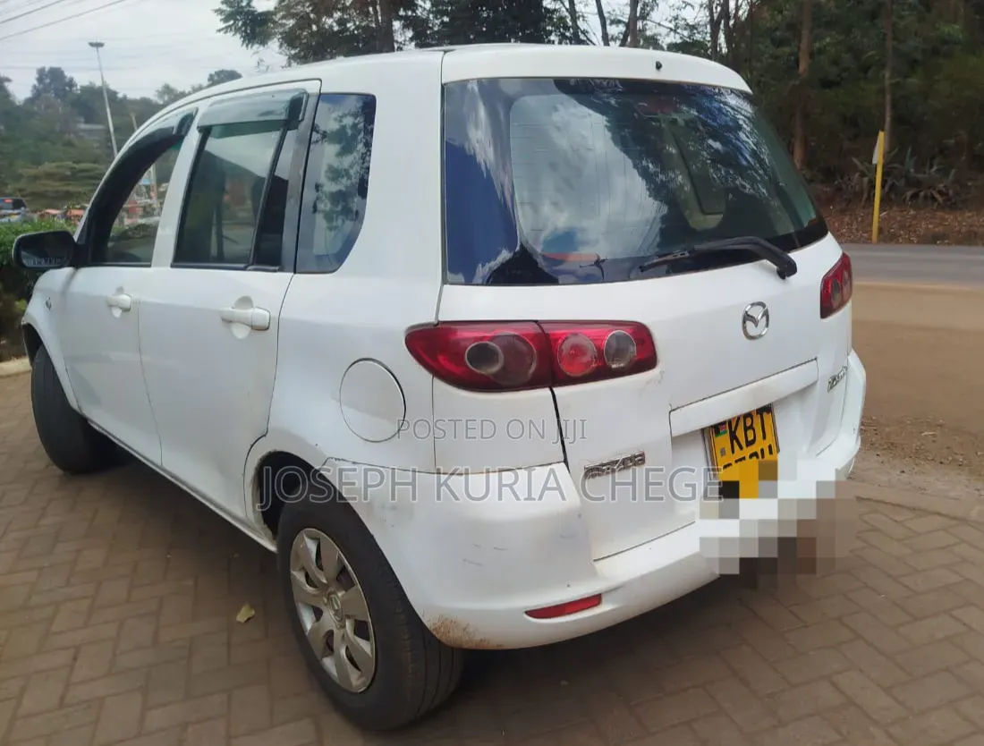 Mazda Demio 2004 White