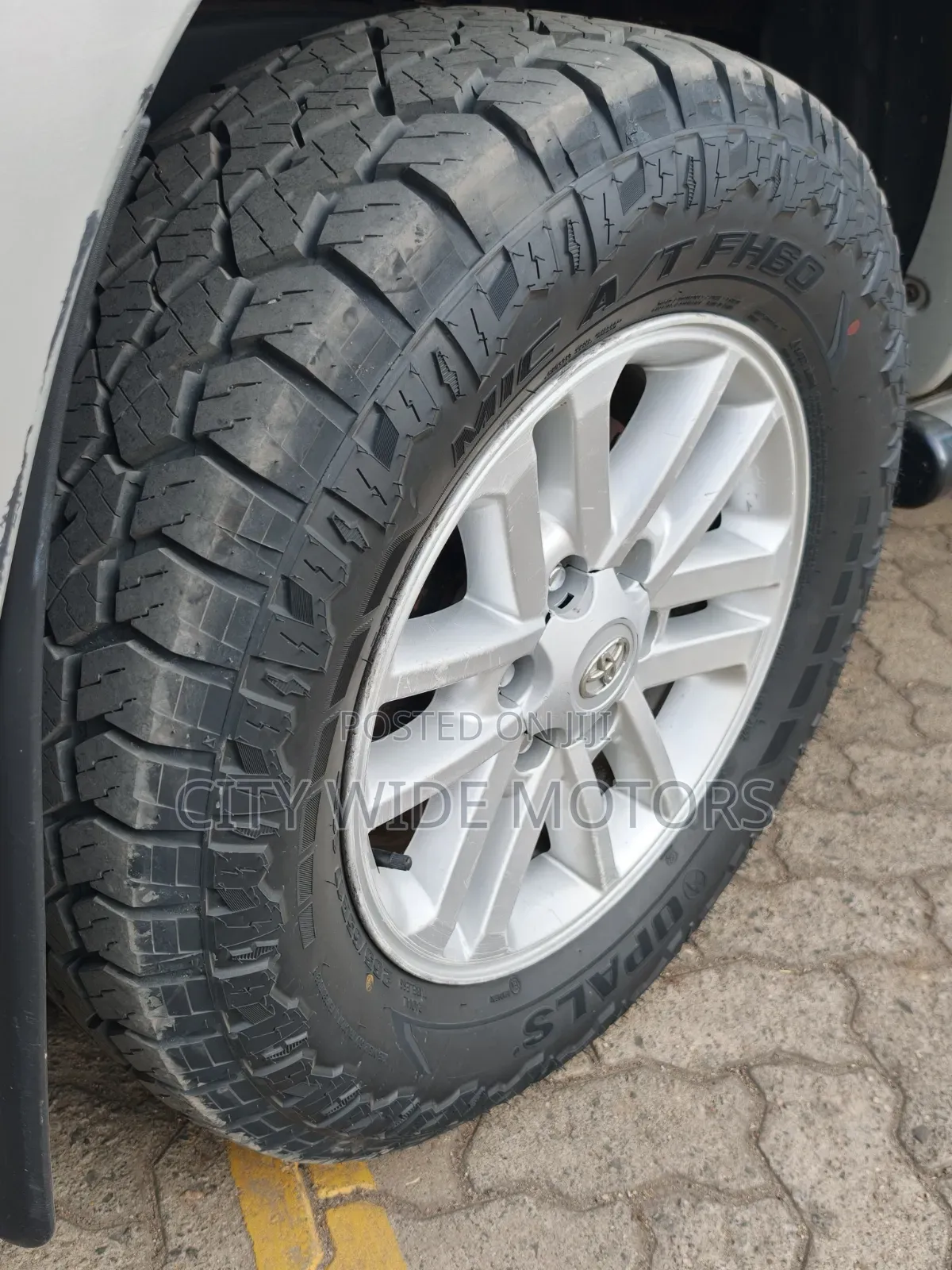 Toyota Hilux 3.0 D-4D 4x4 2013 Silver
